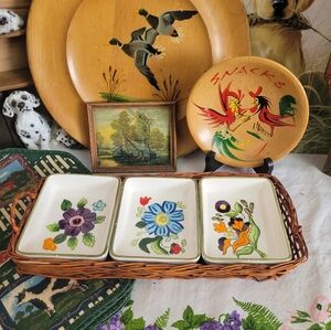 Vintage Floral Ceramic Tray Set 3 with Wicker Basket Folk Art